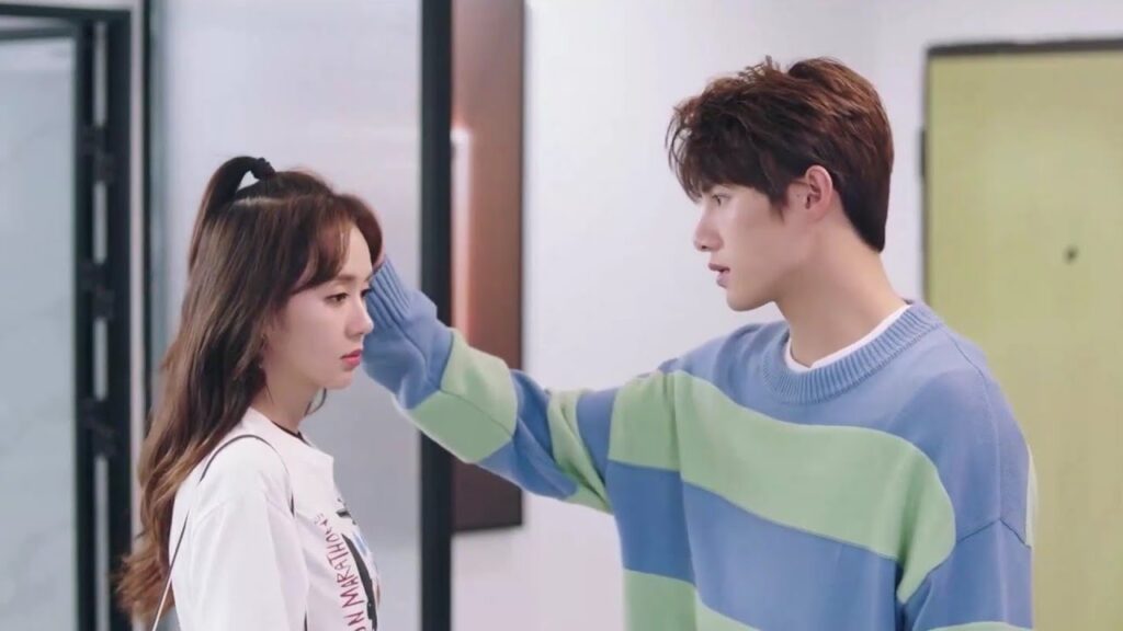 لا تبكي ايتها الغبيـة حتى لو تسببتي بمشكلة , سوف اقف الى جانبك  ( الجمال القبيح )