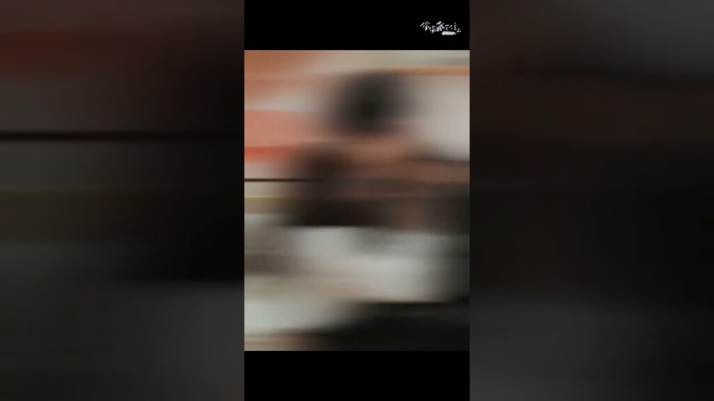 دعونا نراجع ما وراء الكواليس قبلتهم على الأريكة!🥰 #HiddenLove #حب_خفي #zhaolusi #chenzheyuan