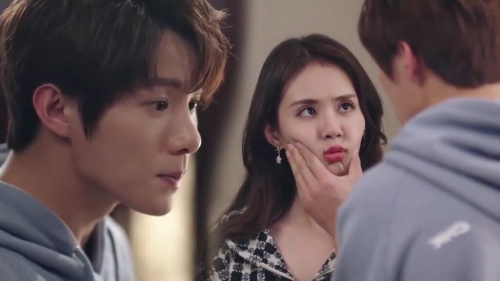 ازيلي هذه الابتسامة المجنونة لن ادعك تغادرين المنزل ( الجمال القبيح ) ازيلي هذه الابتسامة المجنونة لن ادعك تغادرين المنزل ( الجمال القبيح )