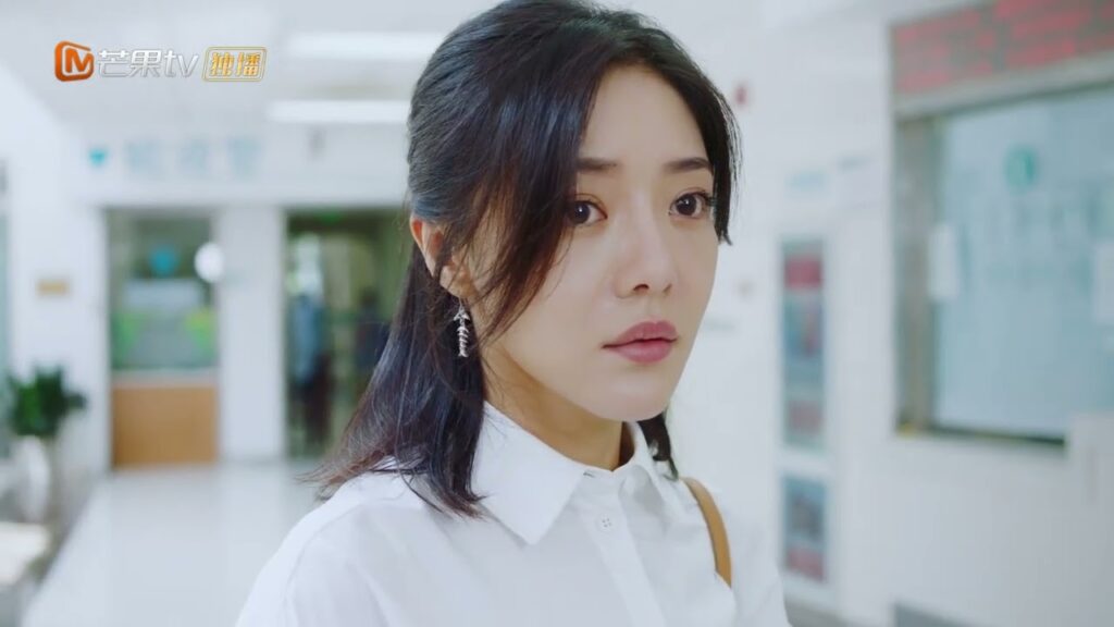 ليس أمام Zuo Zuo خيار سوى العمل ويحتاج إلى السفر مؤقتًا | Fleeting Youth