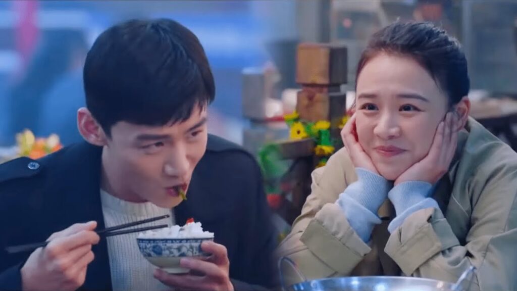 يشعر البطل بالغيرة فأصر على تناول نفس وجبة منافسه | مشهد من مسلسل أنت بطلي