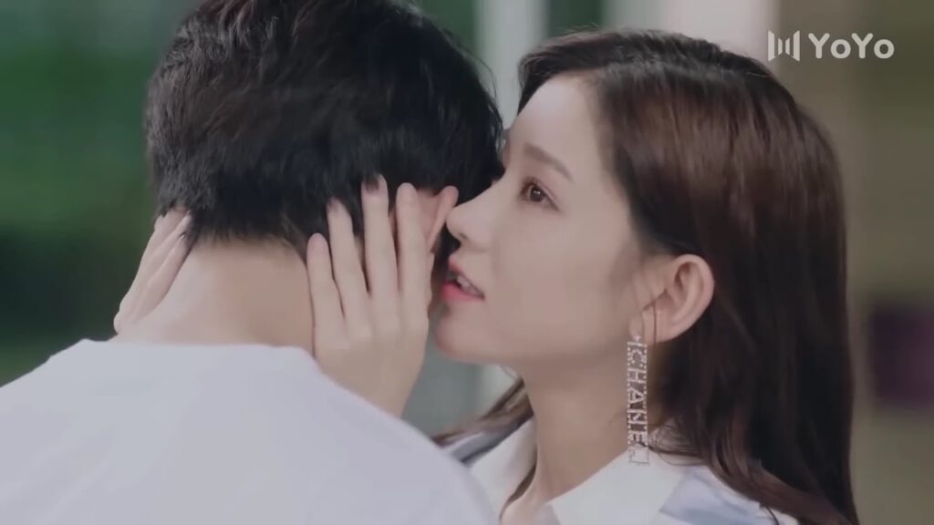 لمست وجهك لكنك تحولت للون الاحمر , اين ذهبت ثقـتك ؟ ( ارجوك اطمئن يا سيد لينغ ) لمست وجهك لكنك تحولت للون الاحمر , اين ذهبت ثقـتك ؟ ( ارجوك اطمئن يا سيد لينغ )