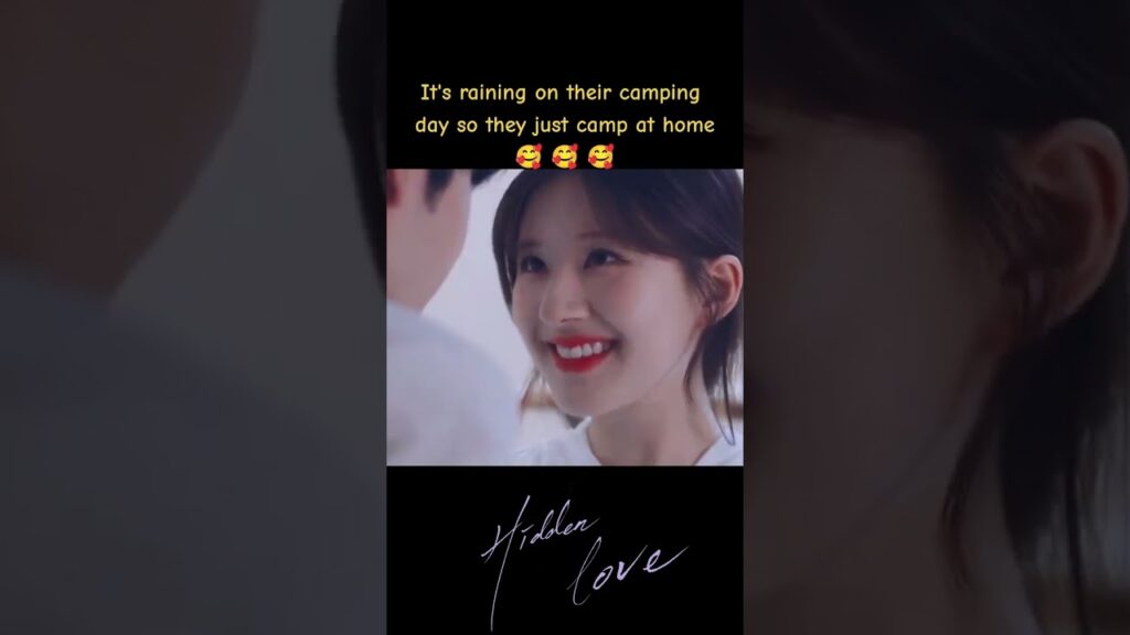 إنها تمطر في يوم التخييم لذا فهم يخيمون في المنزل🥰🥰🥰 #HiddenLove #حب_خفي #zhaolusi #chenzheyuan
