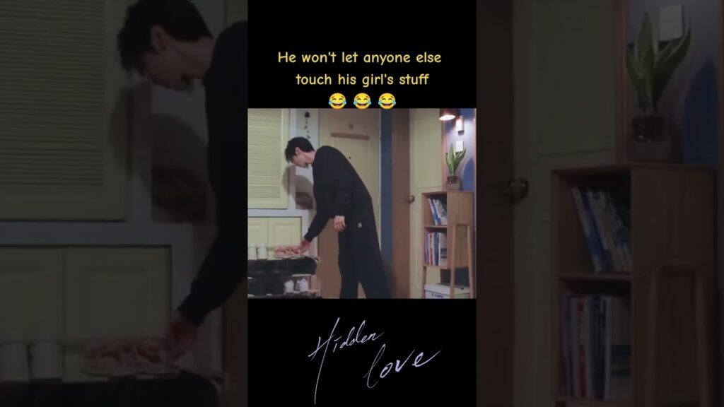 لن يدع أي شخص آخر يلمس أشياء حبيبته🥺🥺🥺 #HiddenLove #حب_خفي #zhaolusi #chenzheyuan