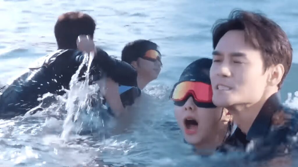 ذكرته بحبيبته السابقة! هرع إلى البحر لسحبها على الفور! | مشهد من “رحلتي إليك” ذكرته بحبيبته السابقة! هرع إلى البحر لسحبها على الفور! | مشهد من "رحلتي إليك"