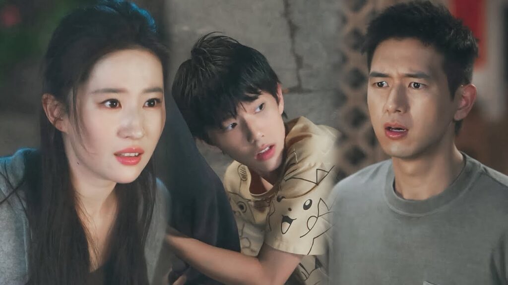 تزور (هونغ دو) منزل (ياو) في الليل، لكن يحبسها أخوه في المنزل ورفض خروجها| مشهد من مسلسل "قابل ذاتك"