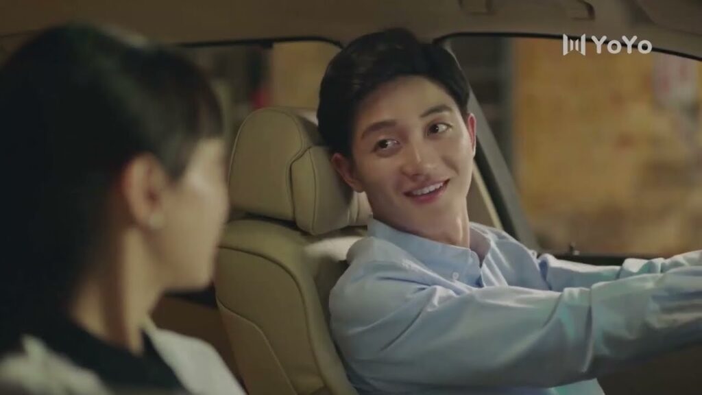 يسمع بخبر زواج حبيبتـه السابقة و يتظاهر بأنه تخطى الامر ( نهر يجري خلاله )