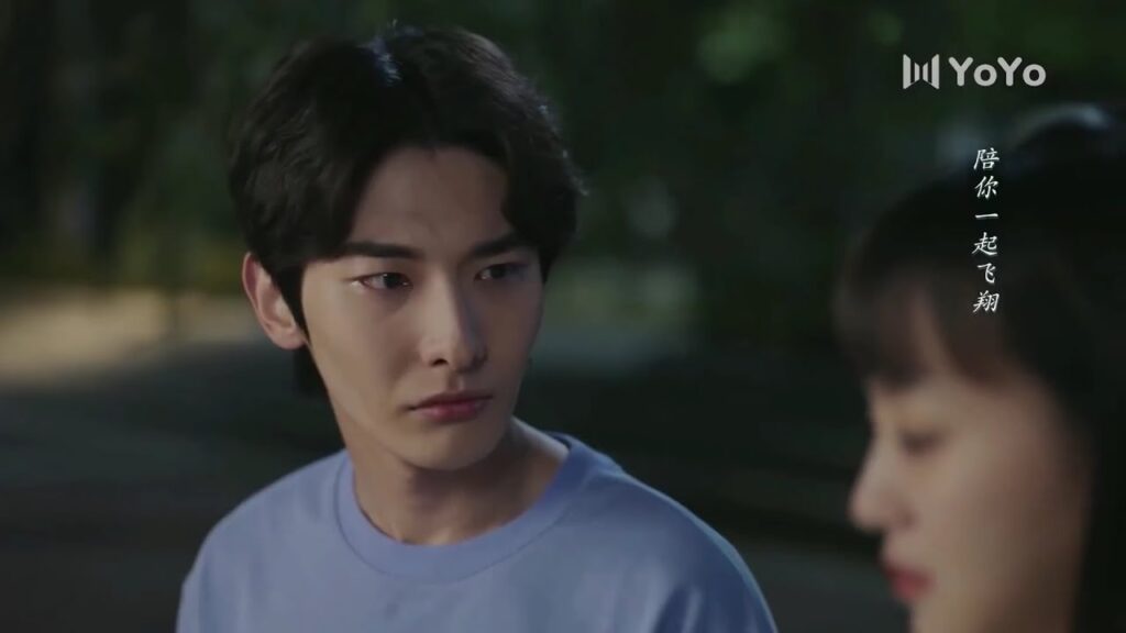 يتخلى عن مشاعره ويخبرها بأنه سوف يسافر , لكنها لم توقفه  ( نهر يجري خلاله )