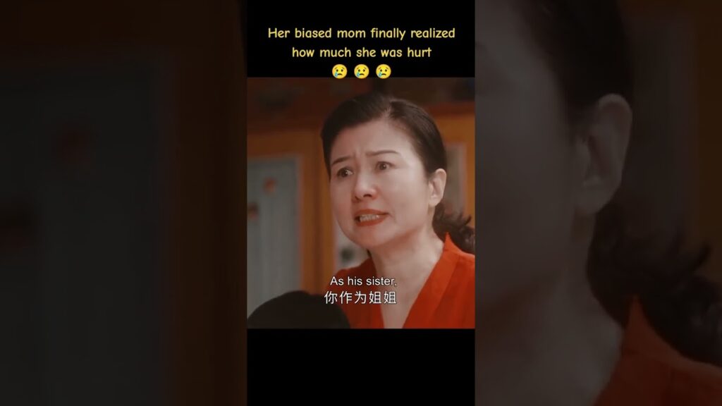 أدركت والدتها المتحيزة أخيرًا مدى جرحها💔#ariverrunsthroughit #wangruichang #huyixuan #cdrama #youku