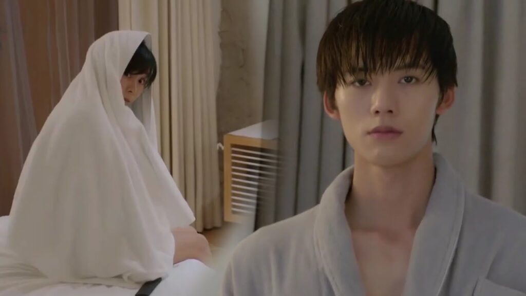 تشعر بالاحراج وهي ترى حبيبـها يرتدي ملابس النوم  ( عزباء محترفة )