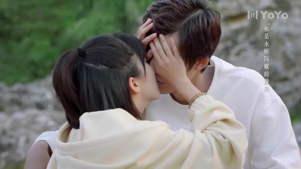 نعم انا غيورة وسأقبلك لاثبت لك بأنك لي وحدي   ( عزباء محترفة )