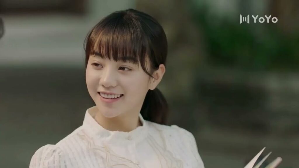 يمثل معها في المسرحية لكنها ترتدي فستان ابيض ويندهش بجمالها ( نهر يجري خلاله ) يمثل معها في المسرحية لكنها ترتدي فستان ابيض ويندهش بجمالها ( نهر يجري خلاله )