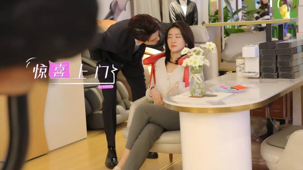 [كواليس] المسلسل الصيني الكوميدي"مرحبًا أيتها الزهرة"|"Hi Venus" نوع:(علاقة بين رئيس وموظفة)