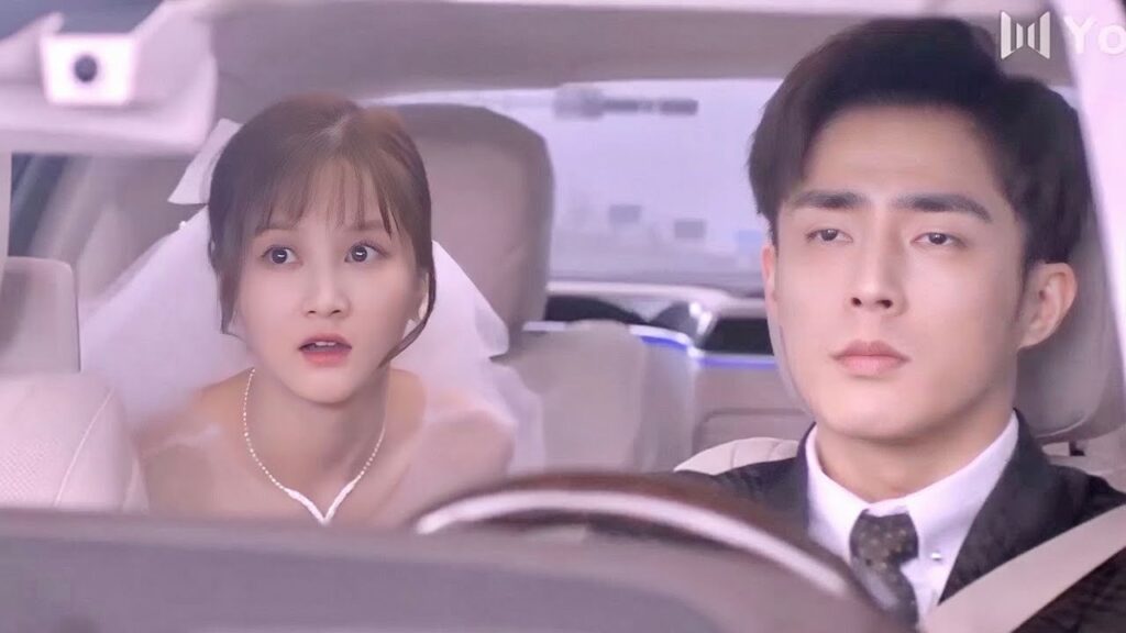 تهرب العروس من حفل الزفاف وتصعد في سيارة رجل غريب  (  هي التي احبها )