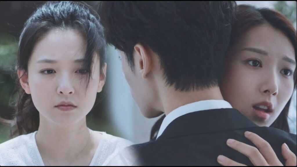 غادرت (تشان يان) بصمت بعدما رأتها تعانق (لوو بين)! | مشهد من المسلسل "نور الحياة"