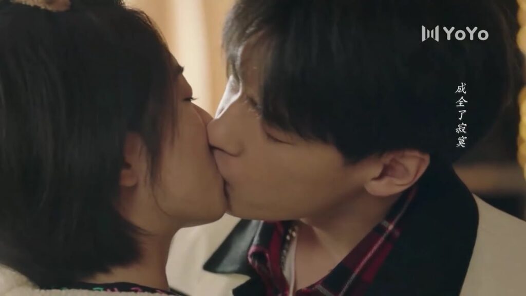 يفاجأها بطريقة رومانسية لكي تقبل اعتذاره ( نهر يجري خلاله ) يفاجأها بطريقة رومانسية لكي تقبل اعتذاره ( نهر يجري خلاله )