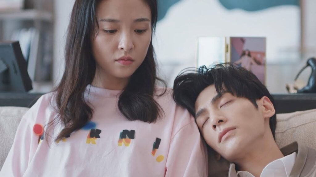 ذاب جبلها الجليدي! يطلب (لوو بين) الدعم من (تشان يان) وترافقه بصمت 👫💖 | مشهد من المسلسل "نور الحياة"