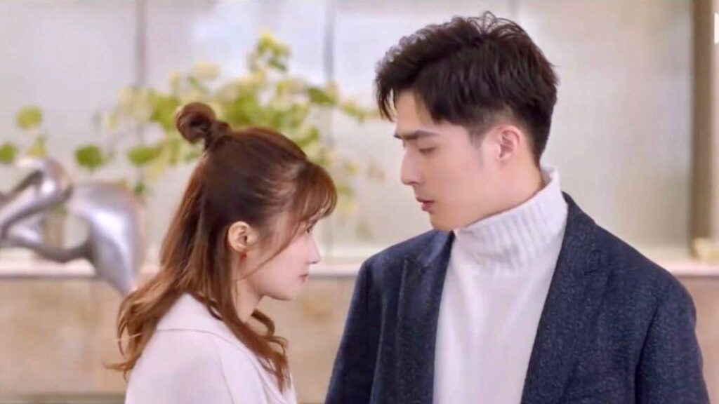 يقف مع زوجتـه ضد الجد ويرفض الانفصال عنها  ( هي التي احبها )