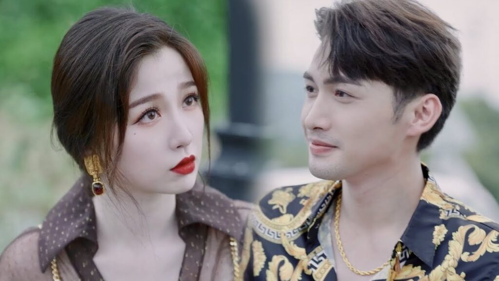 يتظاهران عمدًا بأنها زوجان محاولة القبض على المجرم 💏 | مشهد من المسلسل "رومانسية الغابة الصغيرة"