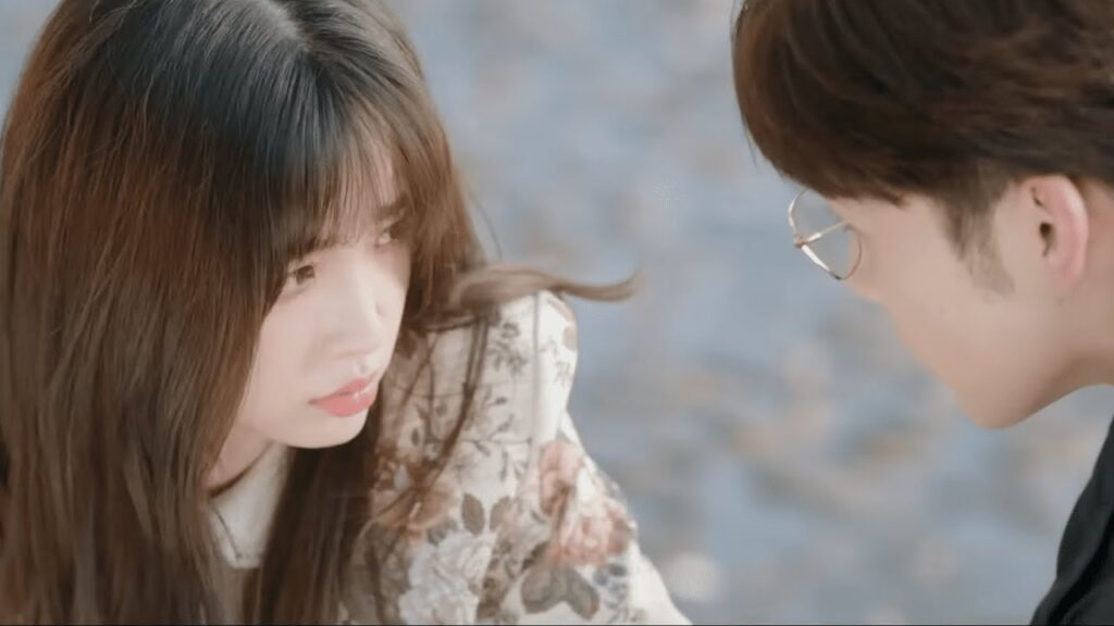 تكتشف (مي رين) أنها وقعت في حب (تشوانغ يو) 💖💑 | مشهد من المسلسل “رومانسية الغابة الصغيرة” تكتشف (مي رين) أنها وقعت في حب (تشوانغ يو) 💖💑 | مشهد من المسلسل "رومانسية الغابة الصغيرة"