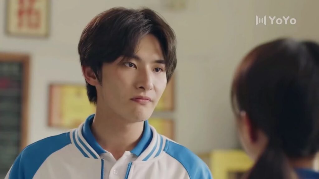 يأتي ليتصالح معها لكنه يكسر جهازها المفضل عن طريق الخطأ فيتشاجروا مجددا  ( نهر يجري خلاله )