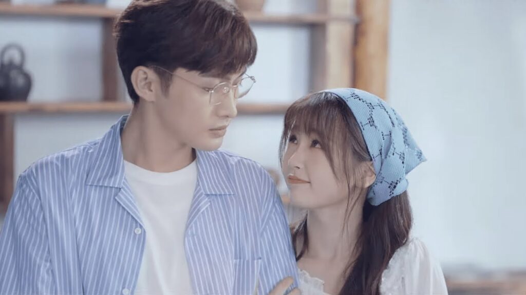 لا يسعني إلا أن أدلل حبيبتي! 💑 كشف الأستاذ خدعة (مي رين) 😅😅 | مشهد من "رومانسية الغابة الصغيرة"