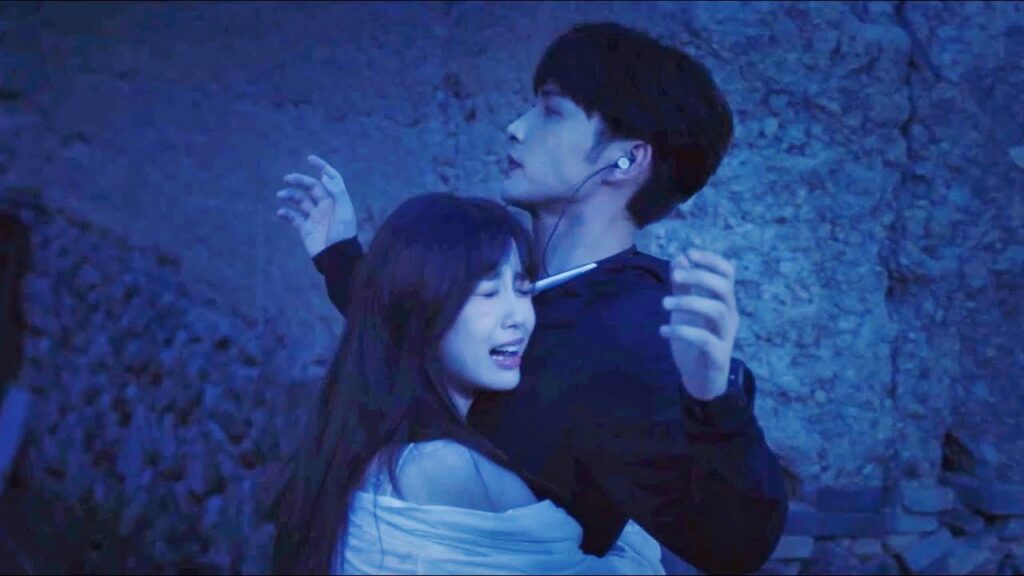 مضحك! 🤣 الضيف الوسيم في المنزل كان حبيبي! 💖😅 | مشهد من المسلسل "رومانسية الغابة الصغيرة"