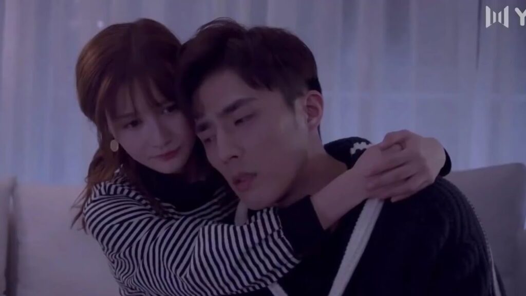 يتظاهر بالمرض لكي تبقى معـه