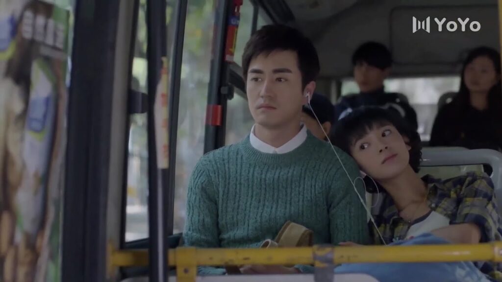 يغضب منها لان هناك رجل في الحافله حاول لمسها