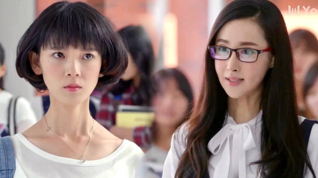 تفضح زميلتها امام الناس بأنها نامت مع شاب في فندق