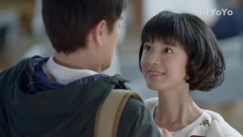 خطتها هي ان تلاحقه باستمرار لكي يشتاق لها عندما تتركه