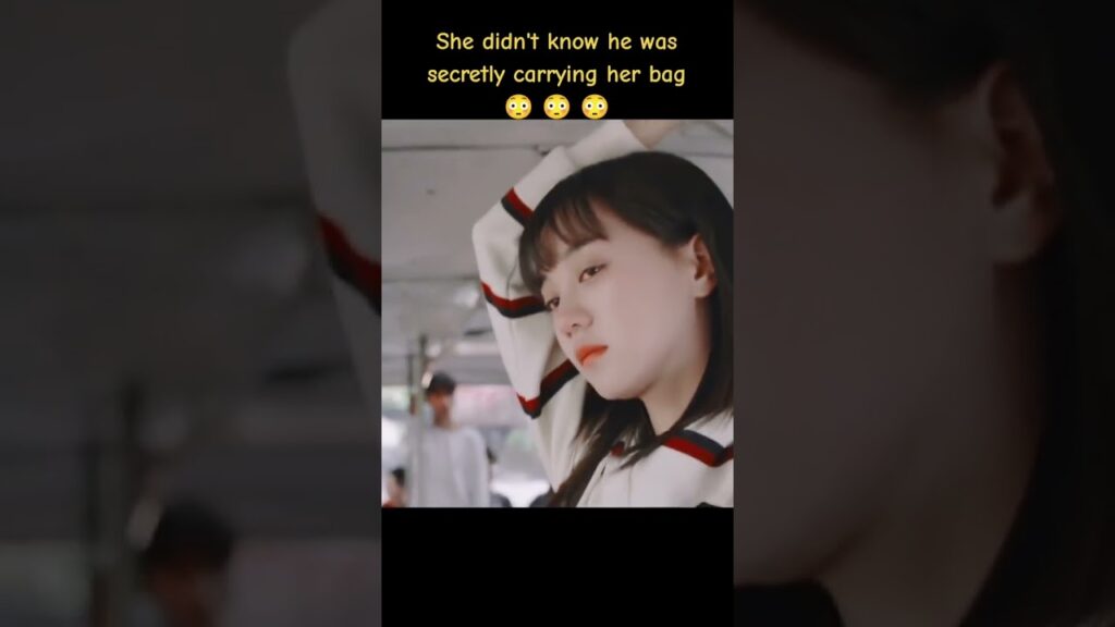 لم تكن تعلم أنه كان يحمل حقيبتها سراً🥺🥰#ariverrunsthroughit #wangruichang #huyixuan #cdrama #youku لم تكن تعلم أنه كان يحمل حقيبتها سراً🥺🥰#ariverrunsthroughit #wangruichang #huyixuan #cdrama #youku