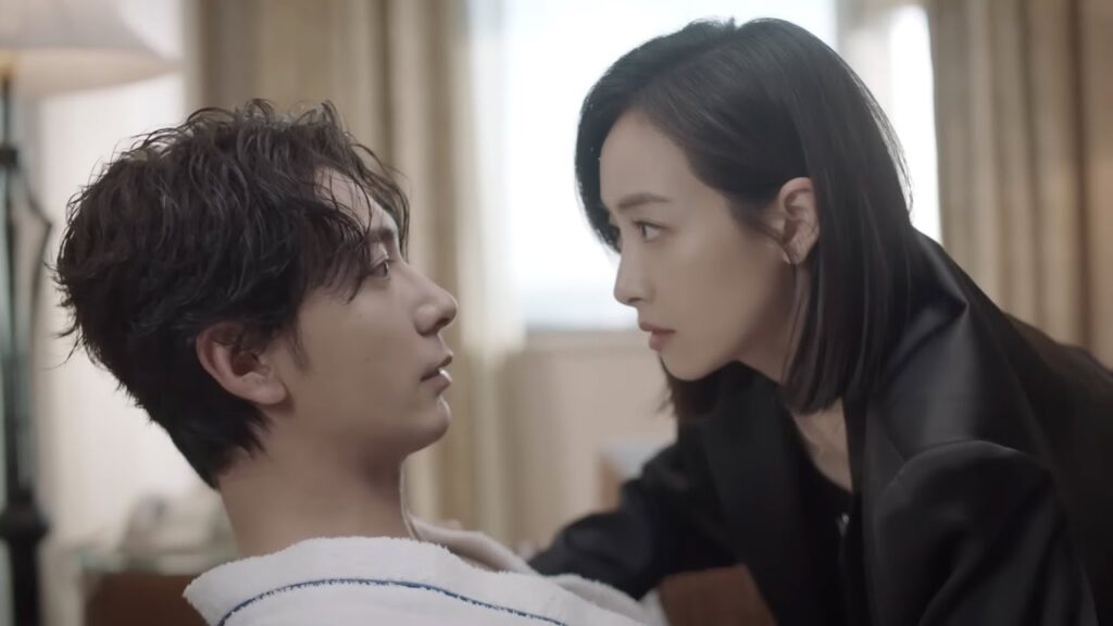 تستيقظ لتجد أنها في فندق مع حبيبها السابق فيستغل فرصة نسيانها ليكذب عليها💖مشهد من “عزيزتنا المترجمة” تستيقظ لتجد أنها في فندق مع حبيبها السابق فيستغل فرصة نسيانها ليكذب عليها💖مشهد من "عزيزتنا المترجمة"