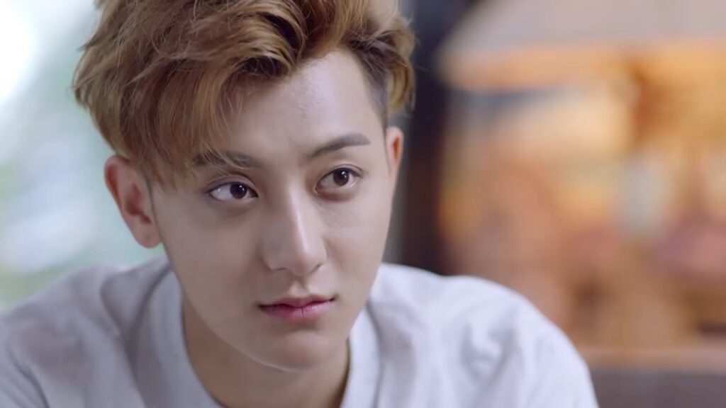 يلاحق الرئيس حبيبته لآلاف الأميال من أجل طلب الزواج، أفلا يزال بإمكانه العثور عليها؟ مقطع من المفاوض