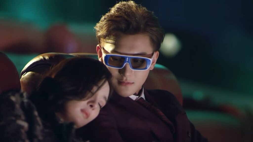 يخرج الرئيس مع حبيبته في موعد جميل في قاعة خاصة 💑 | مقطع من مسلسل المفاوض