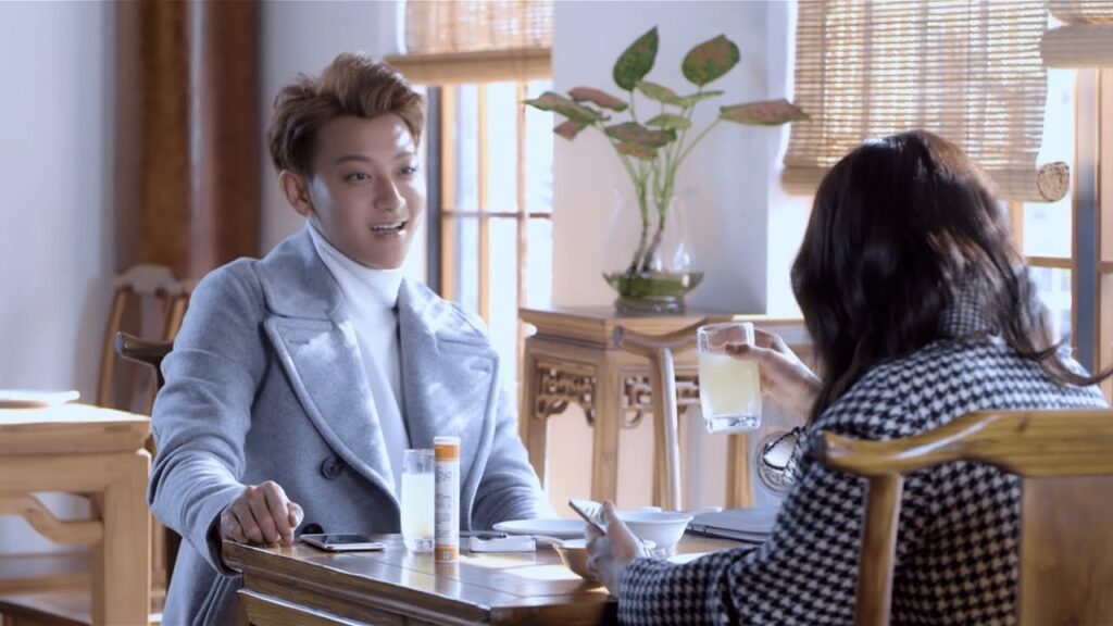 تثبت (تونغ وي) كفاءتها لـ (شي شياو فاي) وتفوز بالتحدي ~ | مقطع من مسلسل المفاوض