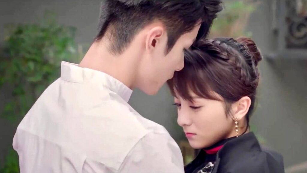 يودع زوجـته وهي تسافر الى الخارج بمفردها لتلقـي العلاج  ( حبيبتي )