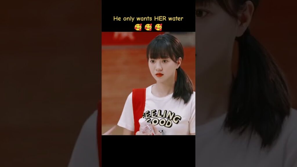 يريد ماءها فقط🥺🥰❤️#ariverrunsthroughit #wangruichang #huyixuan #cdrama #youku