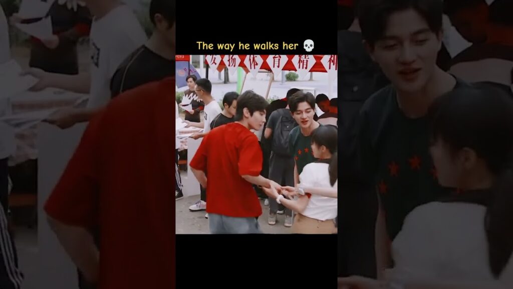 الطريقة التي يمشي بها🥺🥰❤️#ariverrunsthroughit #wangruichang #huyixuan #cdrama #youku الطريقة التي يمشي بها🥺🥰❤️#ariverrunsthroughit #wangruichang #huyixuan #cdrama #youku