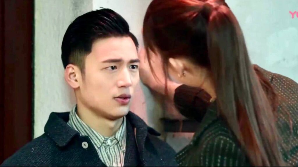 تجعله يتظاهر بأنه حبيبها لكي تحرق قلب حبيبها السابق    ( وكالة الشباب )