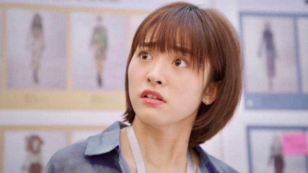 تقع في ورطـة و قد تخسر عملـها , فتنصدم برد فعل الرئيس المغرور    ( عد نجومك المحظوظة )