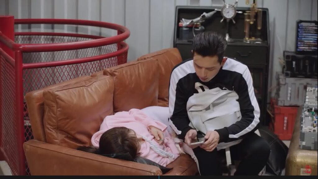 أريد النوم معك لا تصطحبني إلى المنزل مشهد من المسلسل الرومانسي "هيا هيا يا حبار" مترجم للعربية