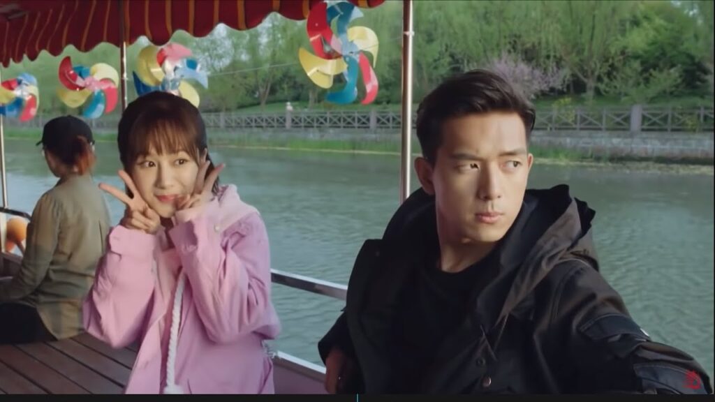 يأخذ حبيبته في رحلة وسط المياه بمفردهم..! مشهد من المسلسل الرومانسي “هيا هيا يا حبار” مترجم للعربية يأخذ حبيبته في رحلة وسط المياه بمفردهم..! مشهد من المسلسل الرومانسي "هيا هيا يا حبار" مترجم للعربية