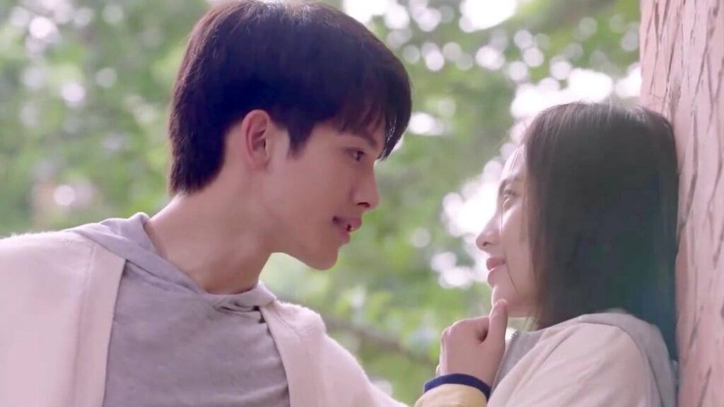 هل هذا الوسيم المثير حبيبـي حقا  ؟ هل انا احلم ؟      ( رومانسيتي الاولى )