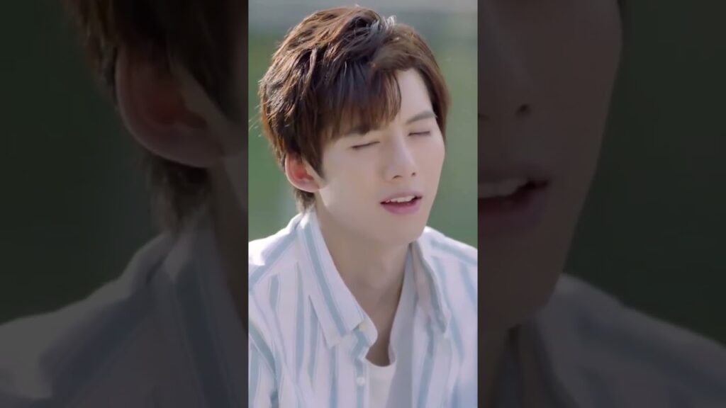 يسخر منها بكل وقاحة  #professionalsingle   #yoyoarabic #ireinesong #aarondeng #shorts