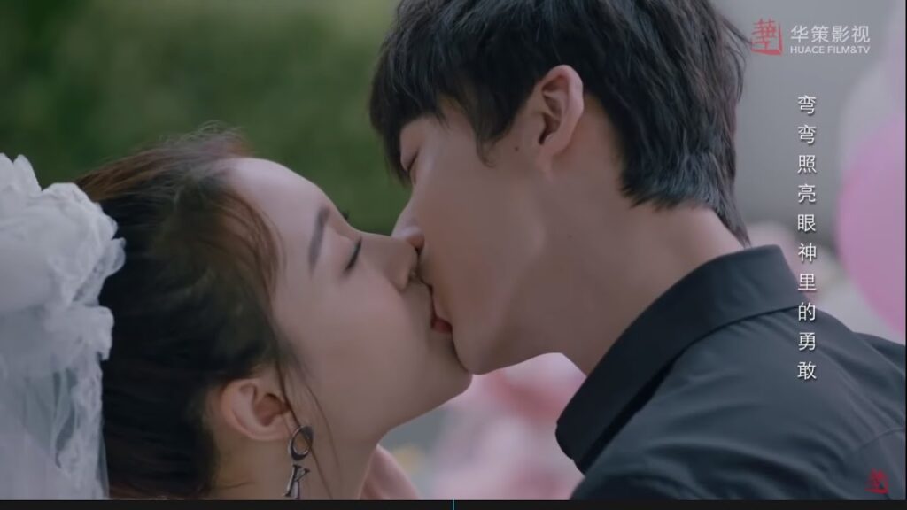 تطلب منه الزواج فيخبرها أنه لم يستحم لكنه موافق مشهد من المسلسل الصيني الرومانسي "لنكن معاً" مترجم