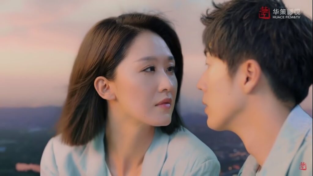 شكراً على مرافقتك لي هذه الفترة، لا تخفي مشاعركِ إتجاهي مشهد من المسلسل الصيني الرومانسي "لنكن معاً"