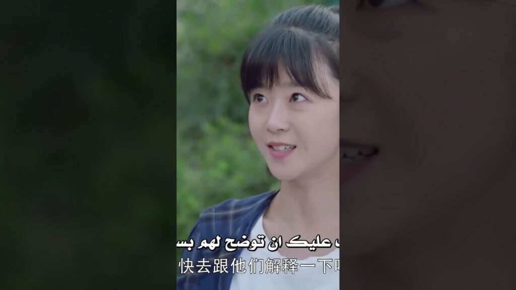 تعانق رجل اخر أمامه #wangrunze   #professionalsingle  #yoyoarabic #ireinesong #aarondeng #shorts