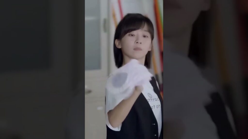 تتظاهر بعدم الاهتمام به#عزباء_محترفة #professionalsingle #yoyoarabic #ireinesong #aarondeng #shorts تتظاهر بعدم الاهتمام به#عزباء_محترفة #professionalsingle #yoyoarabic #ireinesong #aarondeng #shorts