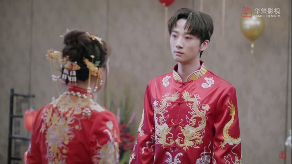 يكتشف خيانة  حبيبته يوم زفافهم..! مشهد من المسلسل الصيني الرومانسي "لنكن معاً" مترجم عربي